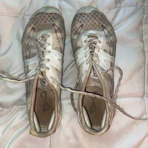 Infinity cheer shoes